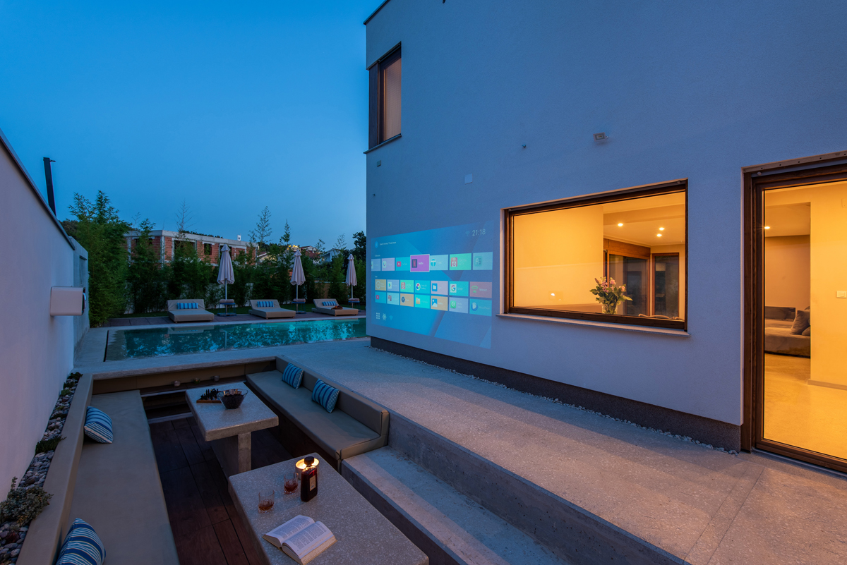 Outdoor cinema